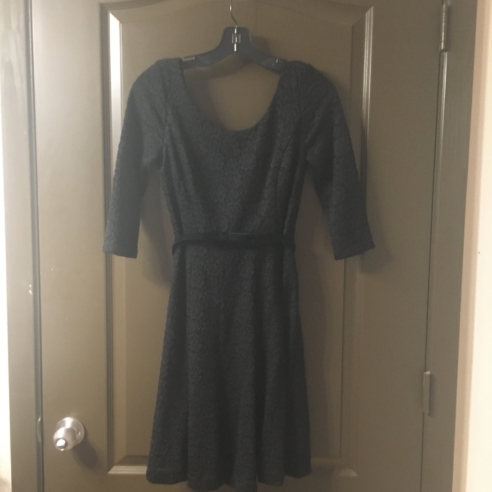 LITTLE BLACK DRESS - Picture 3 of 6